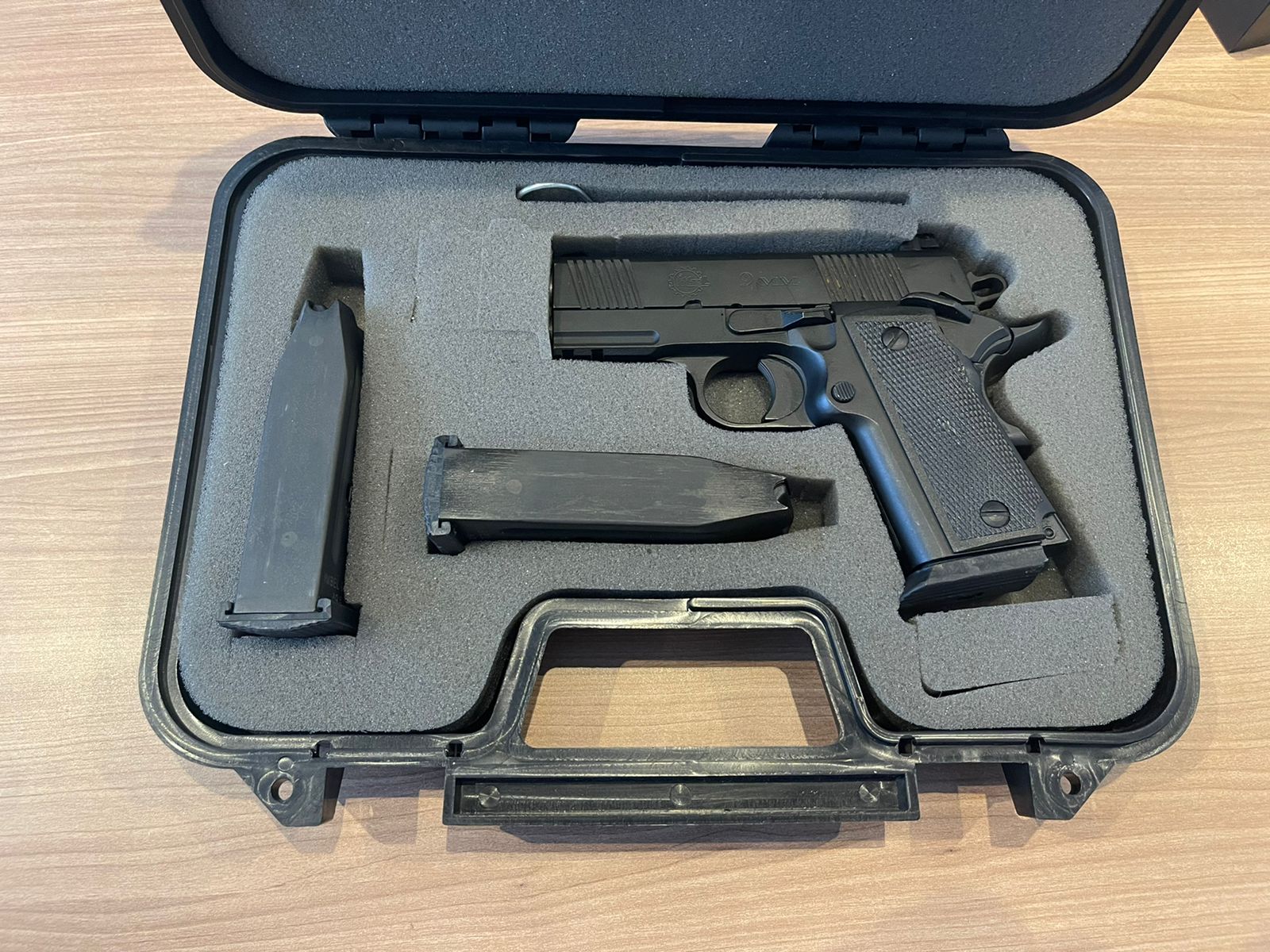 Pistola Imbel 9 MD1
